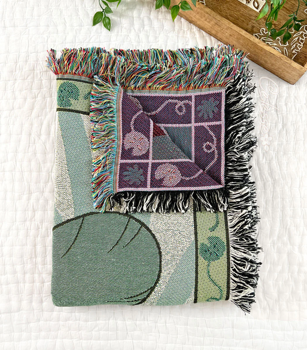 Blobfrogs Woven Blanket - Image 4